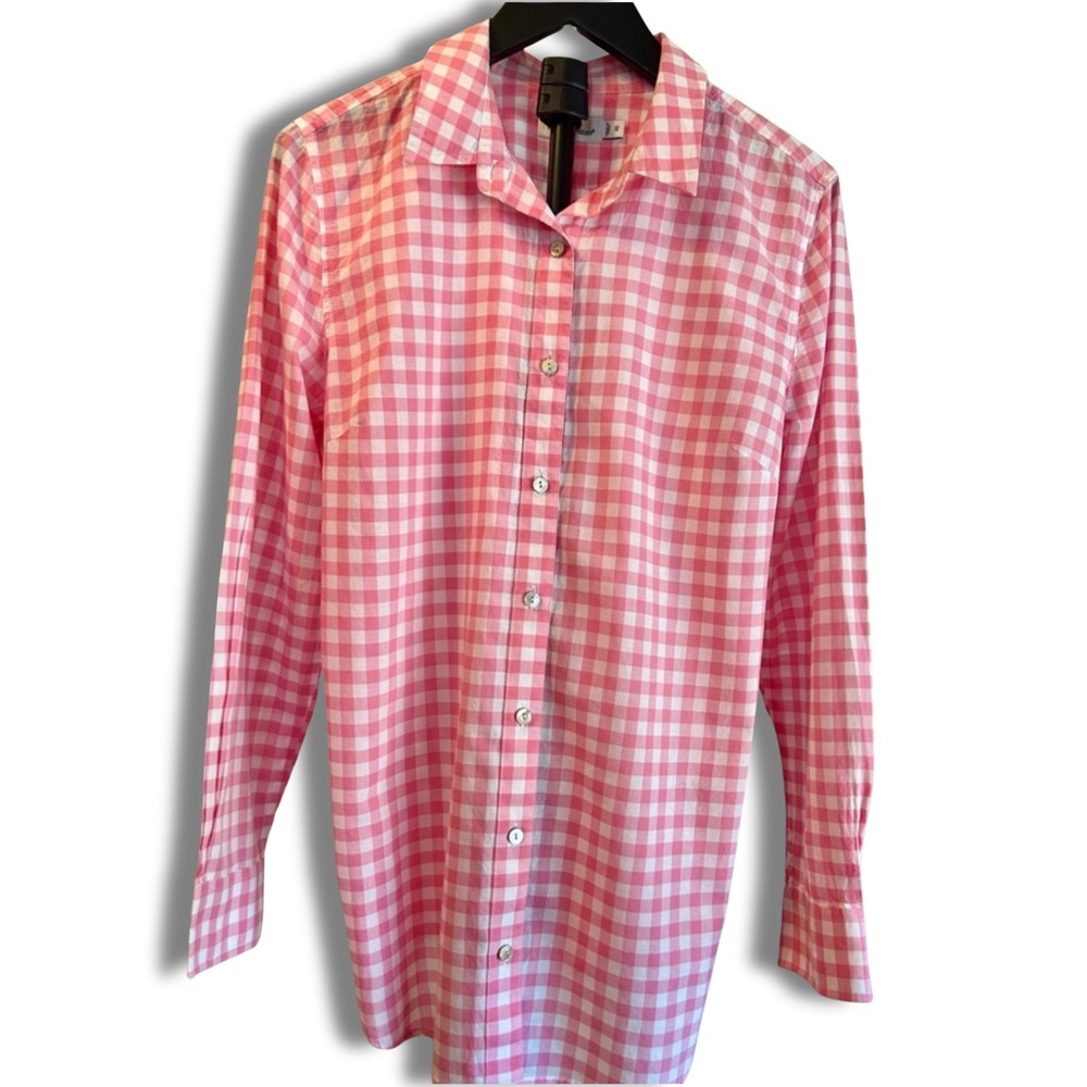 Vineyard Vines women’s pink/white gingham button up. Long sleeves. Size 12 VGUC